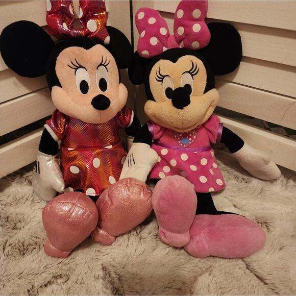 DISNEY MINNIE MOUSE PAIR - Picture 3 of 7